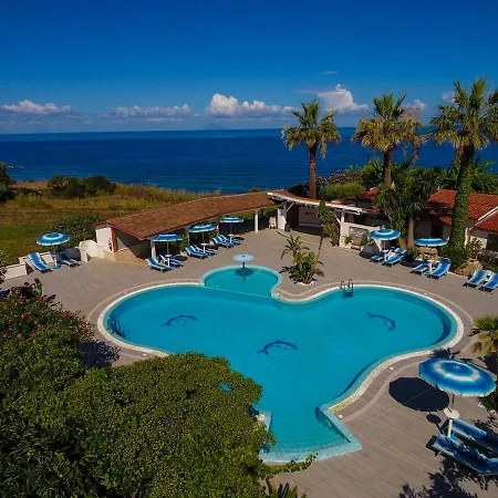 Le Playe Village