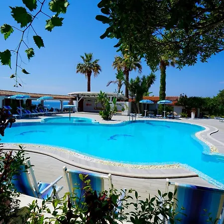Le Playe Village Ξενοδοχείο με διαμερίσματα 3*