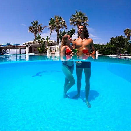Le Playe Village